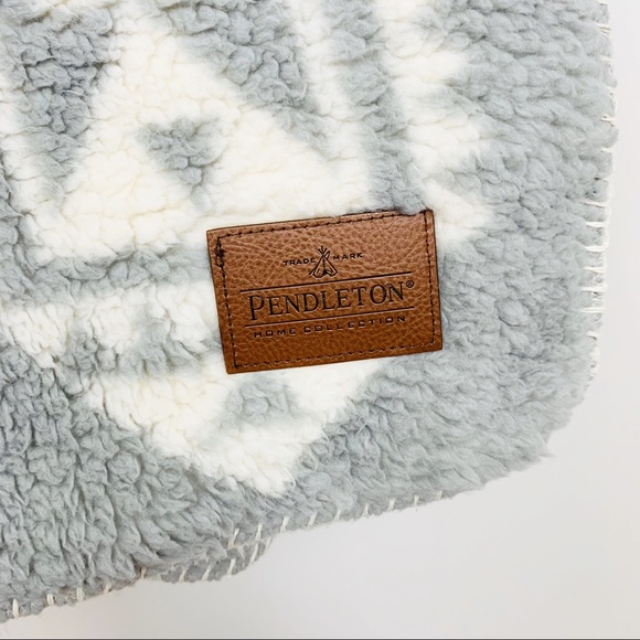 PENDLETON Sherpa Fleece Aztec Throw Blanket Tribal - Picture 3 of 8